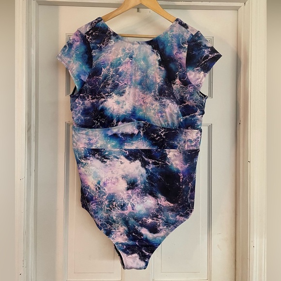 Torrid Ocean Waves Scoop Back One Piece Swimsuit Size 3X - Picture 1 of 7